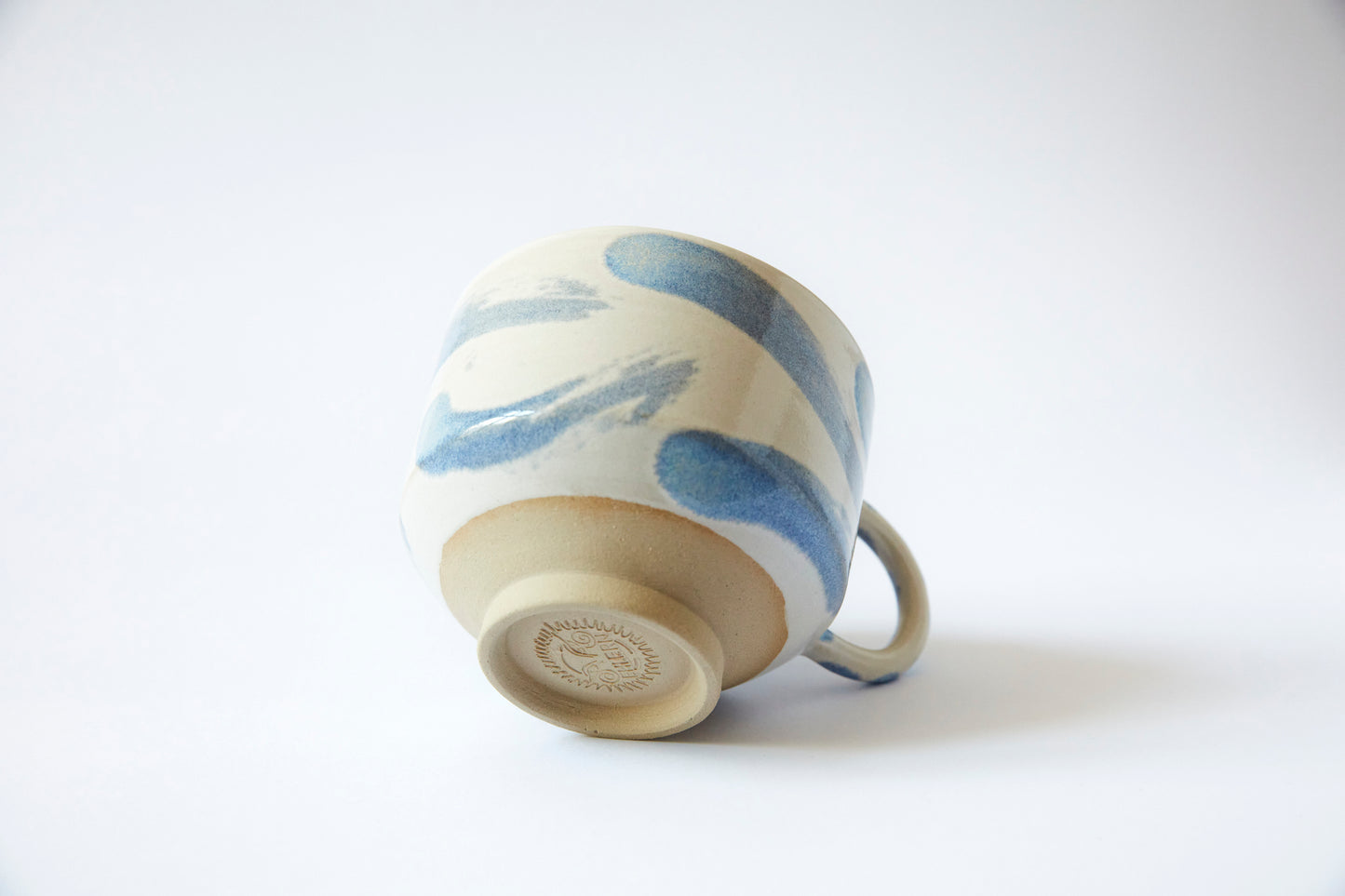 Vertical Mug Blue On White