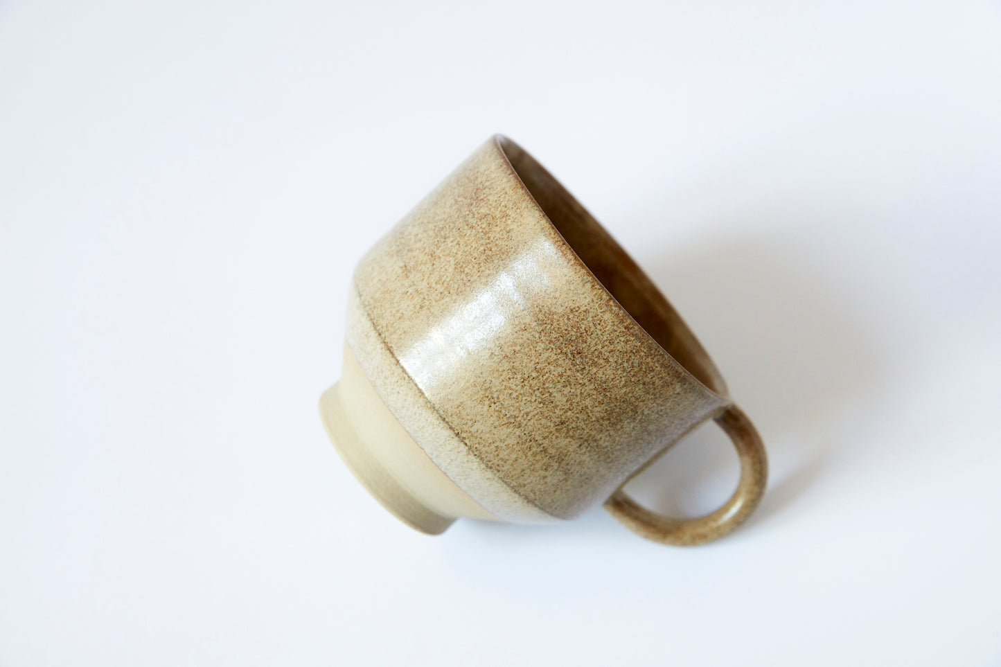 Vertical Mug Khaki Brown